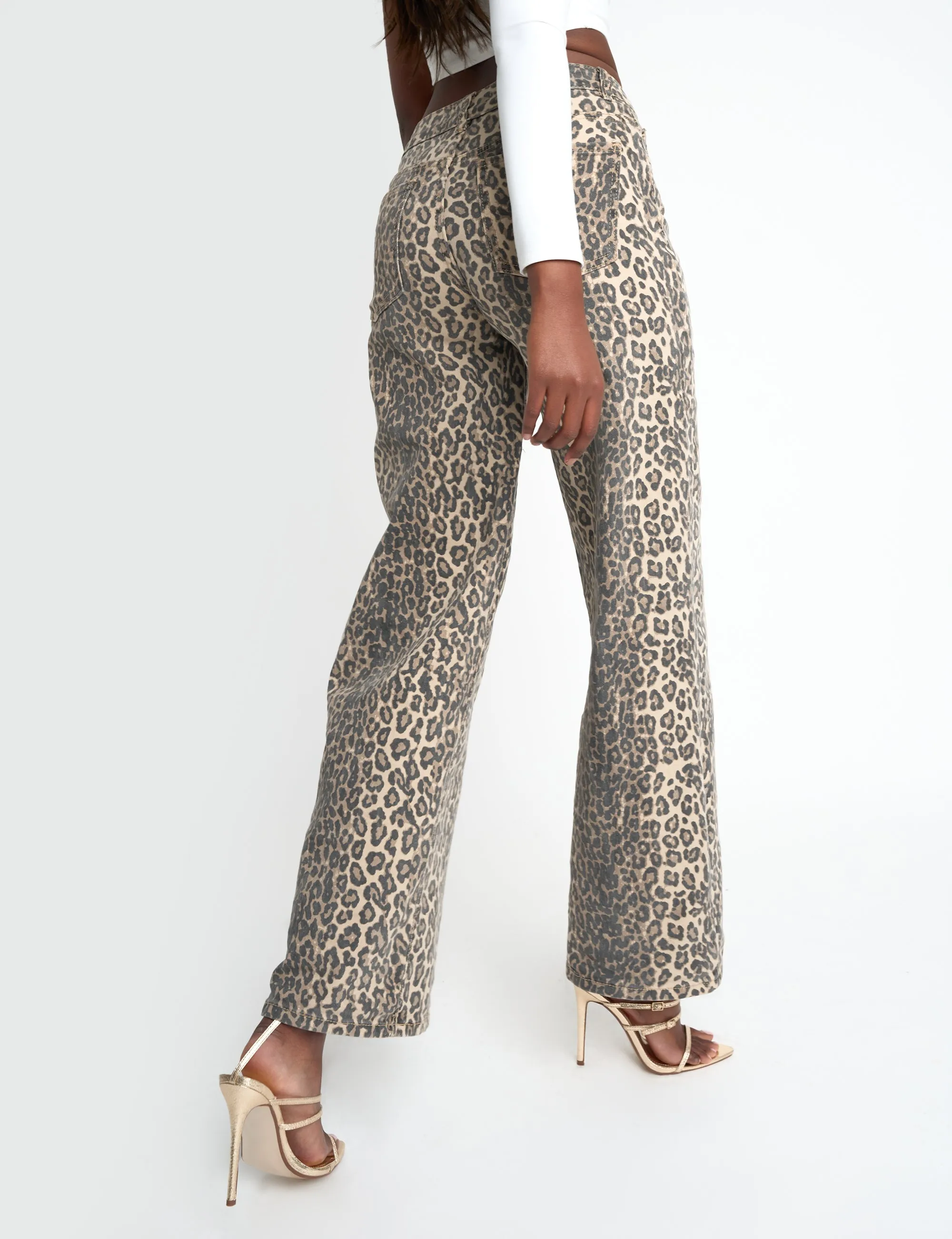 Straight Fit Mid Rise Jean Leopard